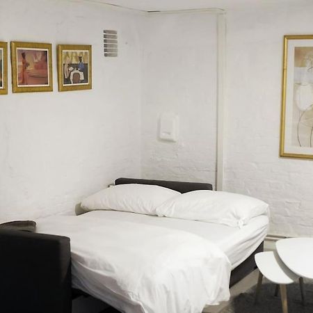 Central, Cozy & Beautiful Designed 2-Rooms Apt. Near River เบอร์ลิน ภายนอก รูปภาพ